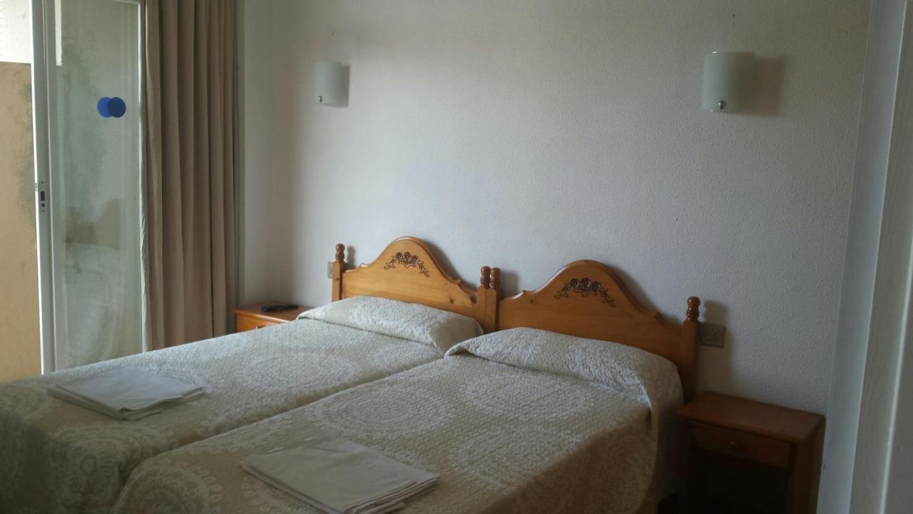 Apartaments Mar Blau カレーリャ エクステリア 写真