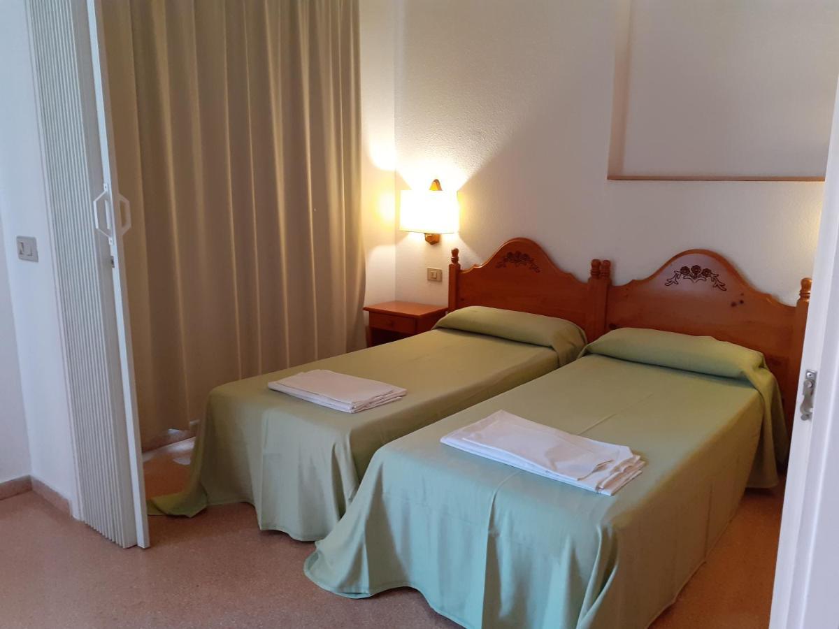 Apartaments Mar Blau カレーリャ エクステリア 写真