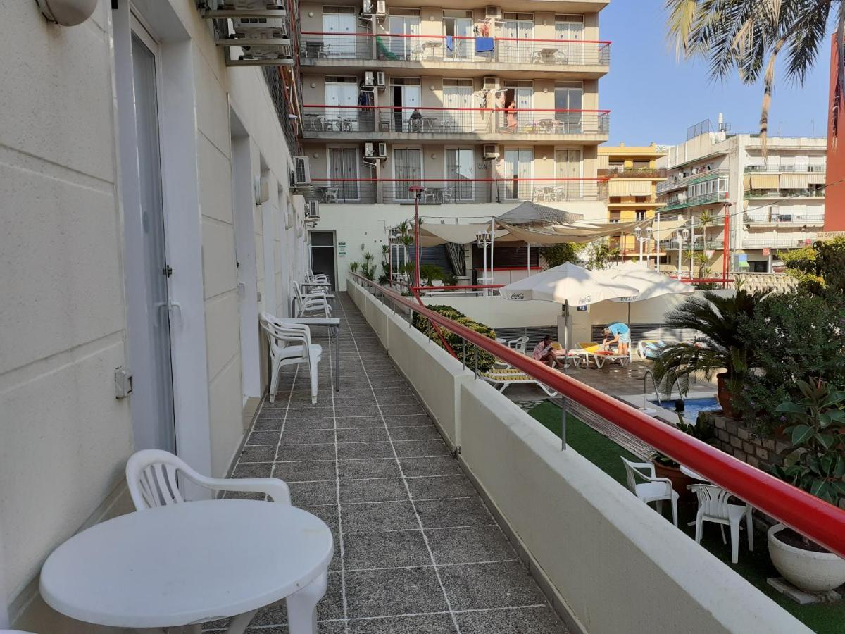 Apartaments Mar Blau カレーリャ エクステリア 写真